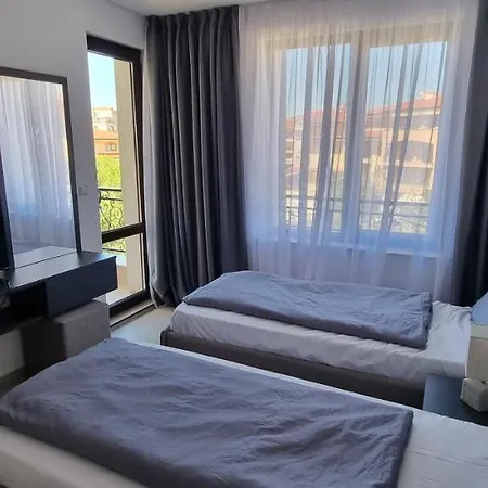 Balcony Bliss: The Black Sea Pearl Apartman