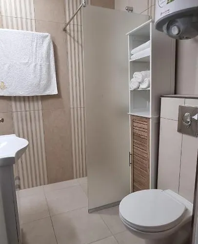 Balcony Bliss: The Black Sea Pearl 스베티 블라스